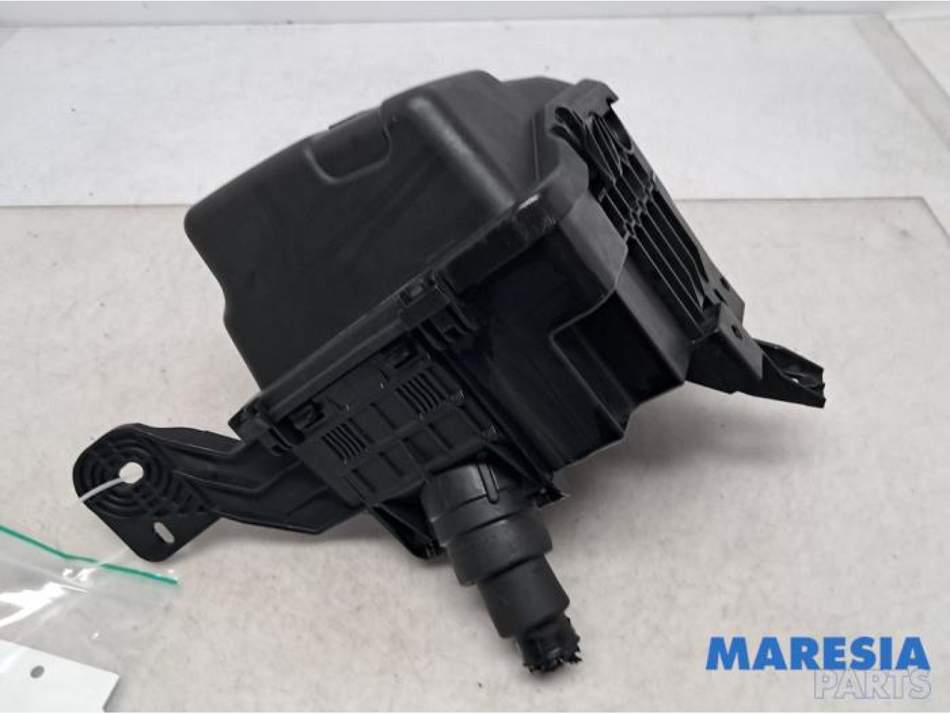 Peugeot - 207 - Fuse box
