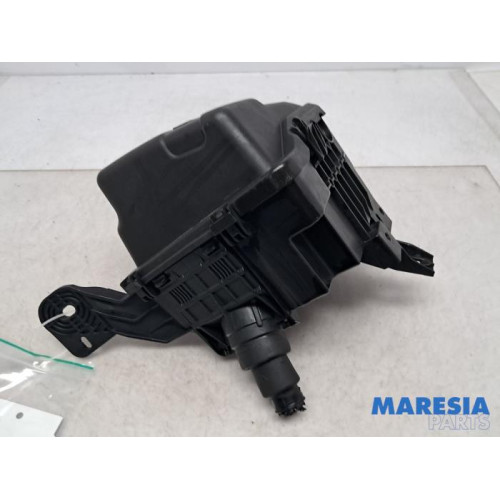 Peugeot - 207 - Fuse box