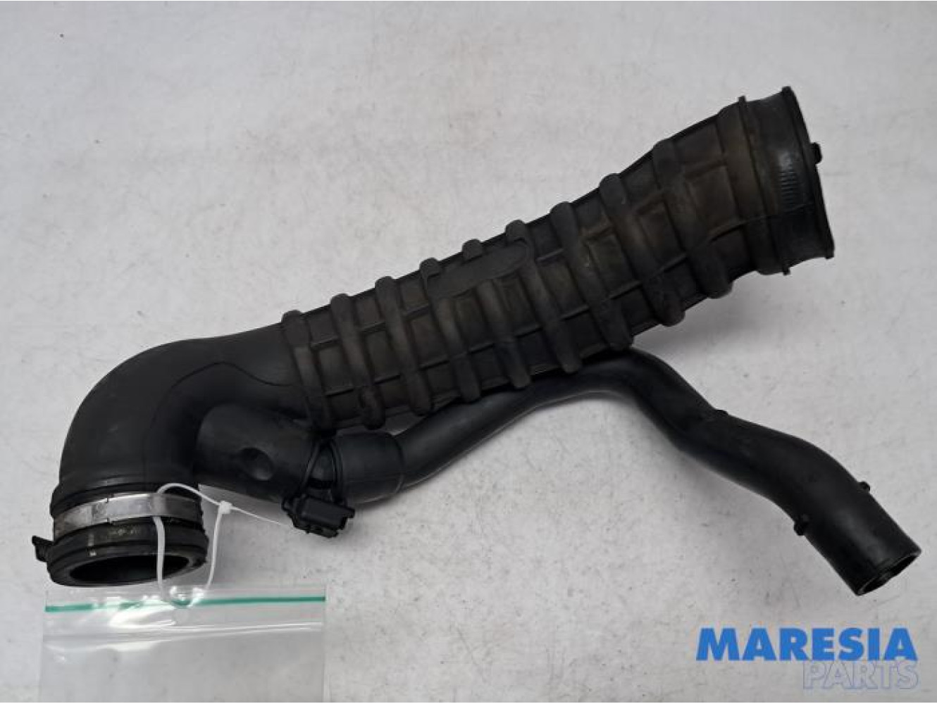 Peugeot - 207 - Air intake hose