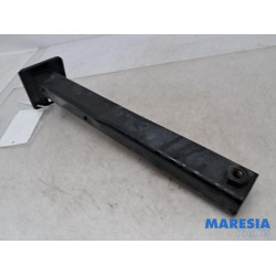 Peugeot - 207 - Front part support