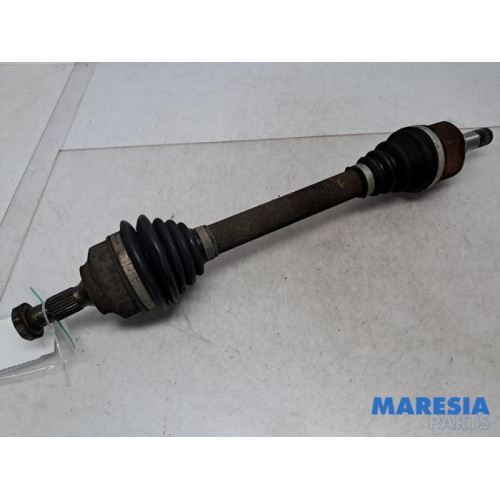 Peugeot - 207 - Aandrijfas links-voor