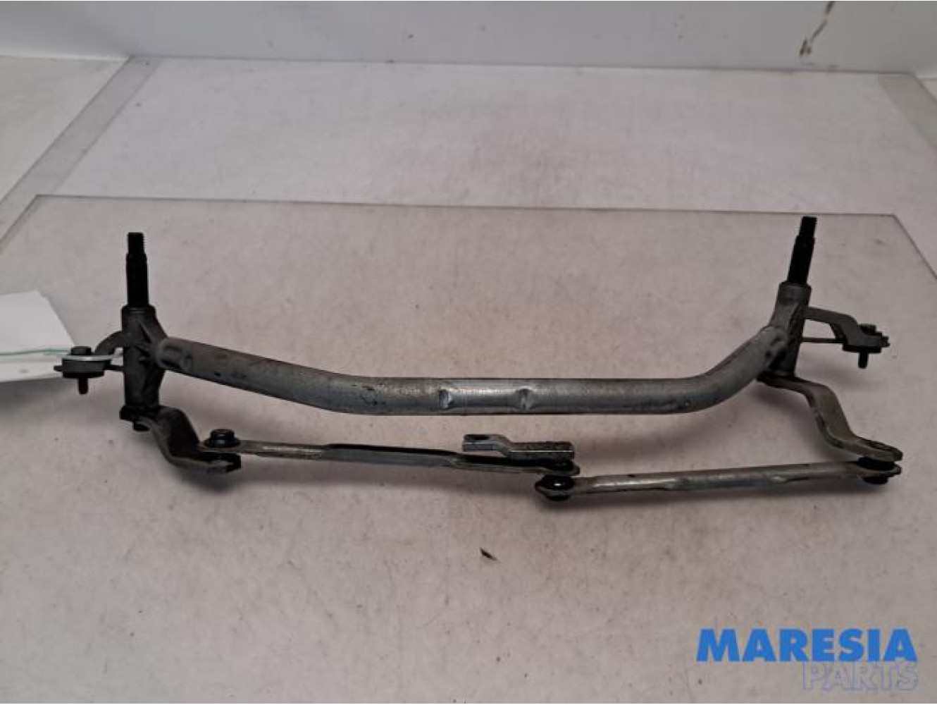 Peugeot - 207 - Wiper mechanism