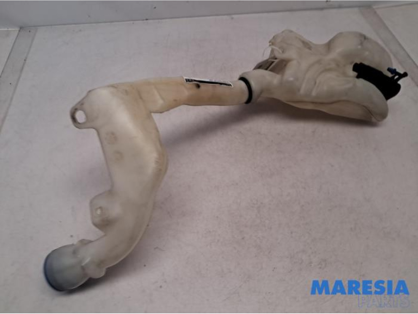 Peugeot - 207 - Front windscreen washer reservoir
