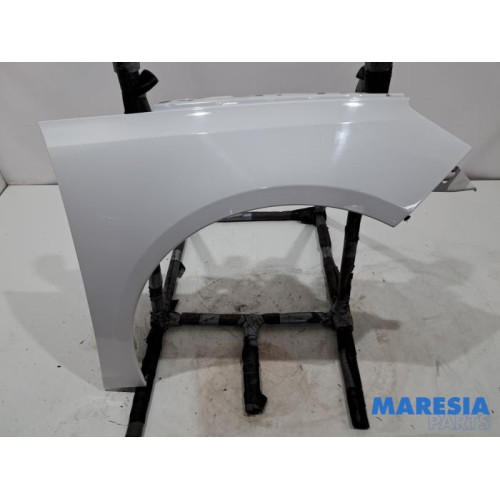 Peugeot - 308 - Front wing, right