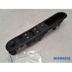 Renault - Espace - Multi-functional window switch
