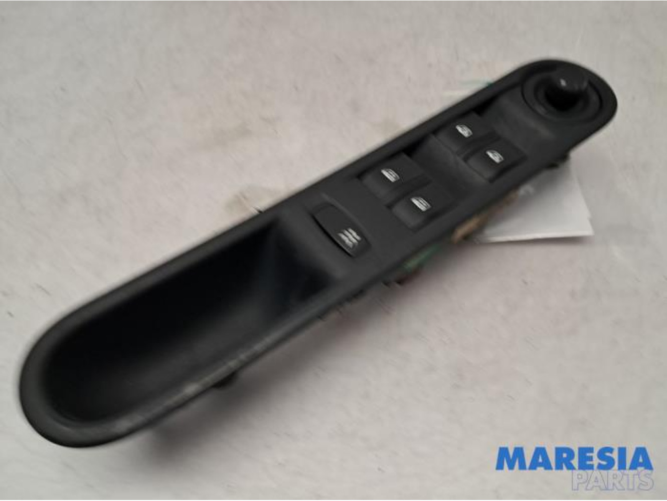 Renault - Espace - Multi-functional window switch