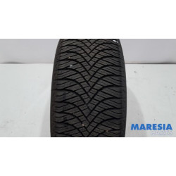 Peugeot - 308 - Tyre
