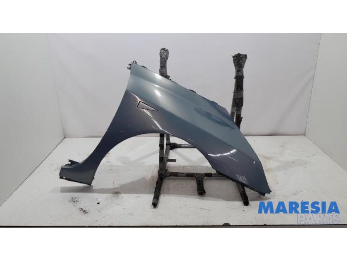 Renault - Espace - Front wing, right