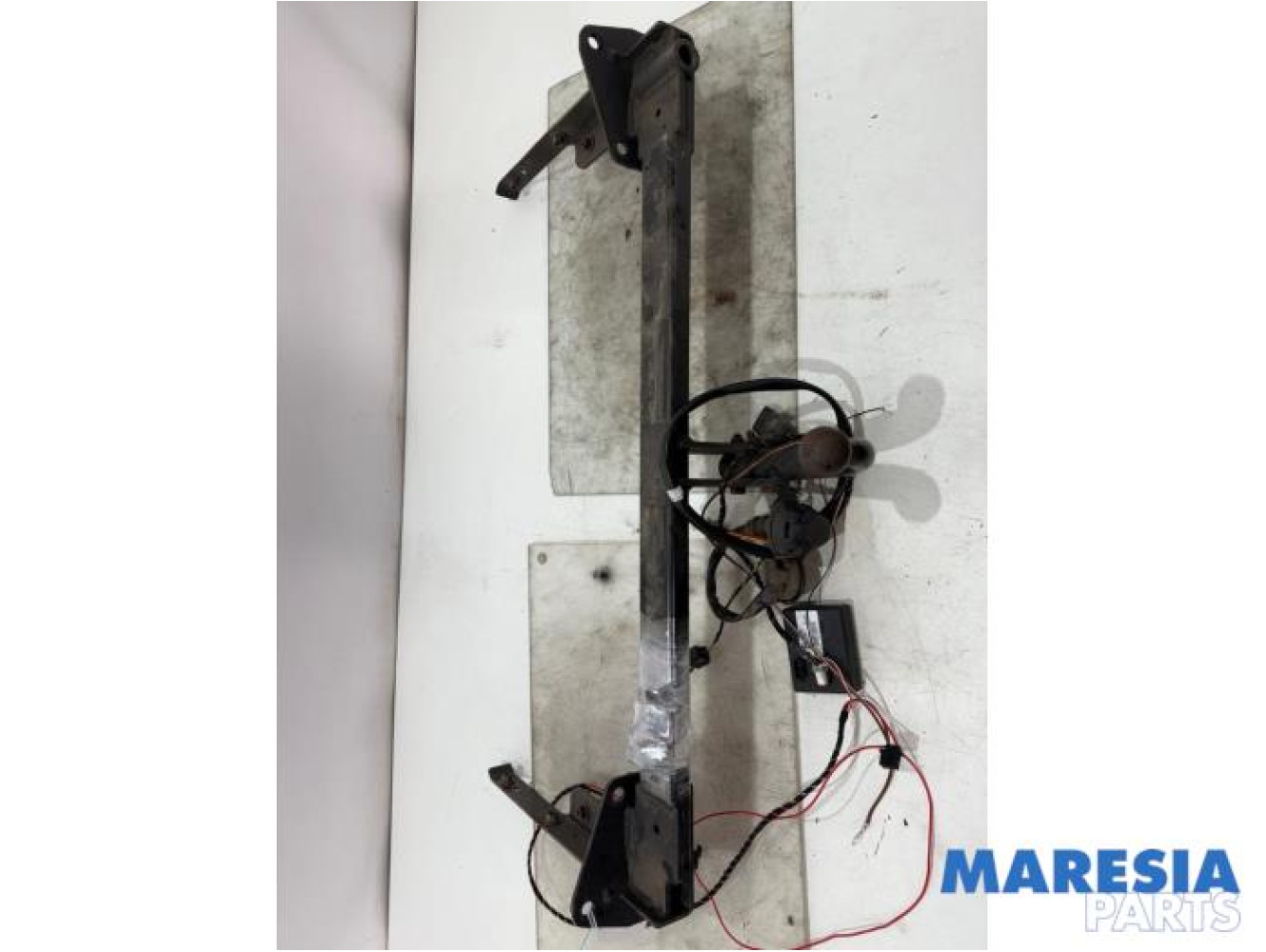 Opel - Astra - Towbar