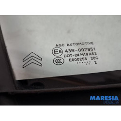 Citroen - C3 - Quarter light, front right