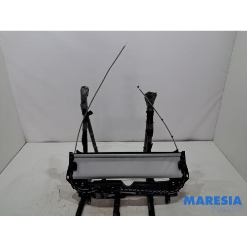 Peugeot - 308 - Sliding headliner mechanism