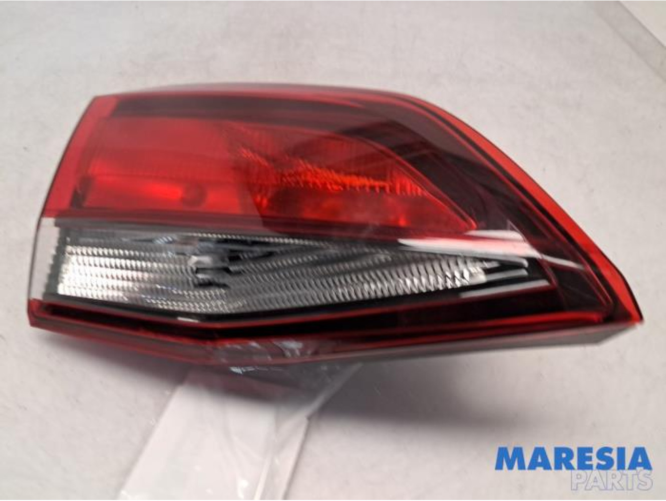 Opel - Astra - Achterlicht links