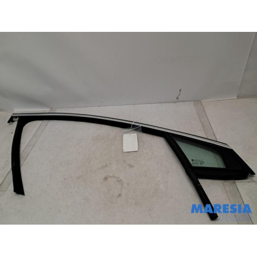 Opel - Astra - Quarter light, front right