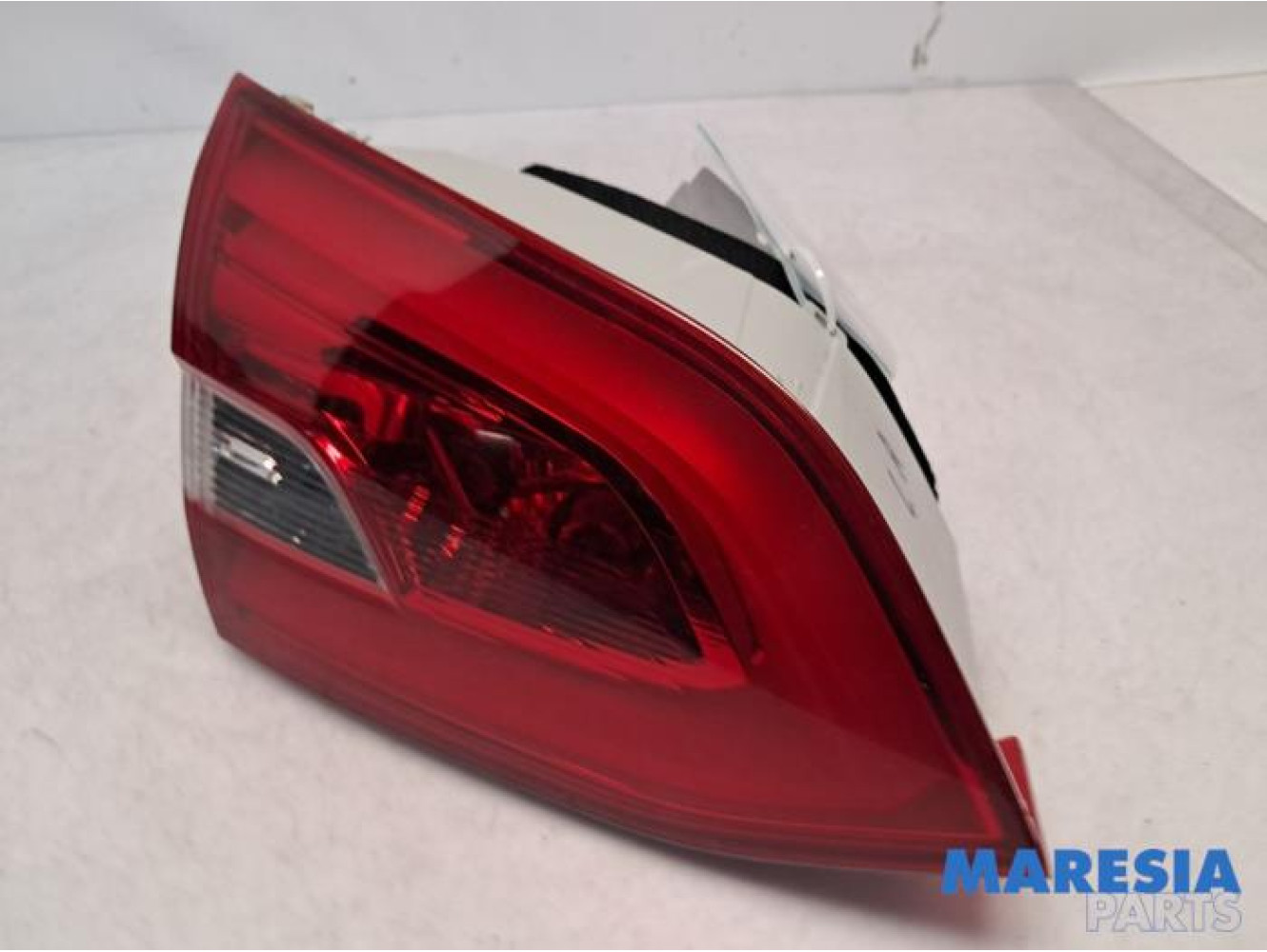 Peugeot - 308 - Achterlicht links