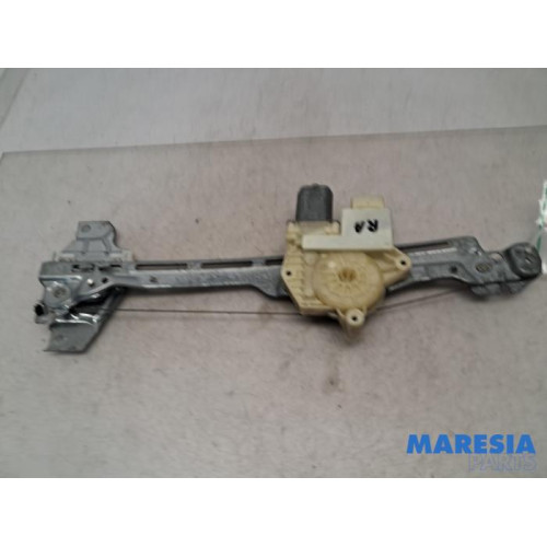 Peugeot - 308 - Rear door window mechanism 4-door, right