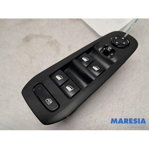 Peugeot - 308 - Multi-functional window switch