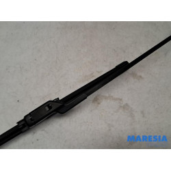 Peugeot - 308 - Front wiper arm