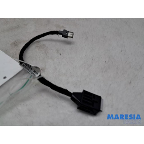 Peugeot - 308 - USB plug