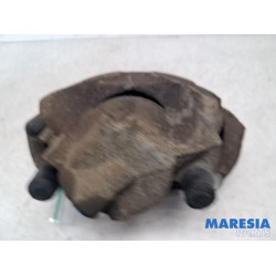 Renault - Megane - Front brake calliper, left