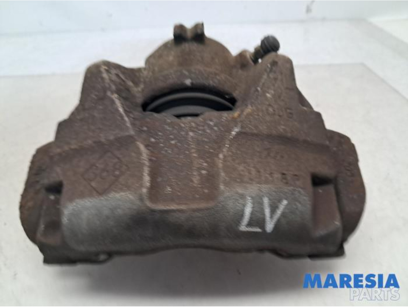 Renault - Megane - Front brake calliper, left