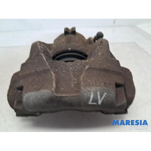Renault - Megane - Front brake calliper, left