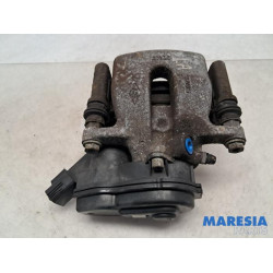 Renault - Megane - Rear brake calliper, left