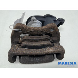 Renault - Megane - Rear brake calliper, right