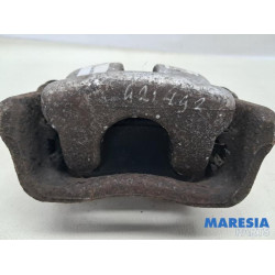 Renault - Megane - Rear brake calliper, right