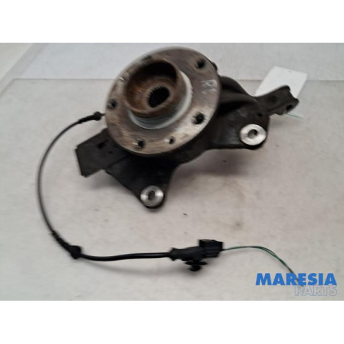 Renault - Megane - Knuckle, front right