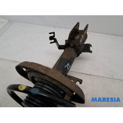 Renault - Megane - Front shock absorber rod, left