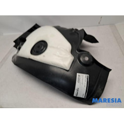 Renault - Megane - Wheel arch liner