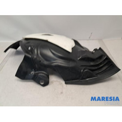 Renault - Megane - Wheel arch liner