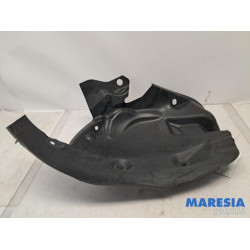 Renault - Megane - Wheel arch liner