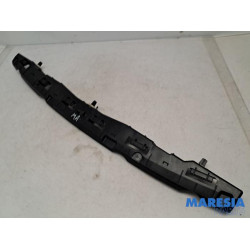 Renault - Megane - Rear bumper bracket central