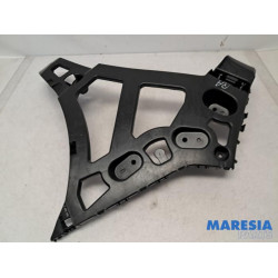Renault - Megane - Rear bumper bracket central