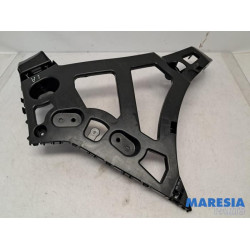 Renault - Megane - Rear bumper bracket central