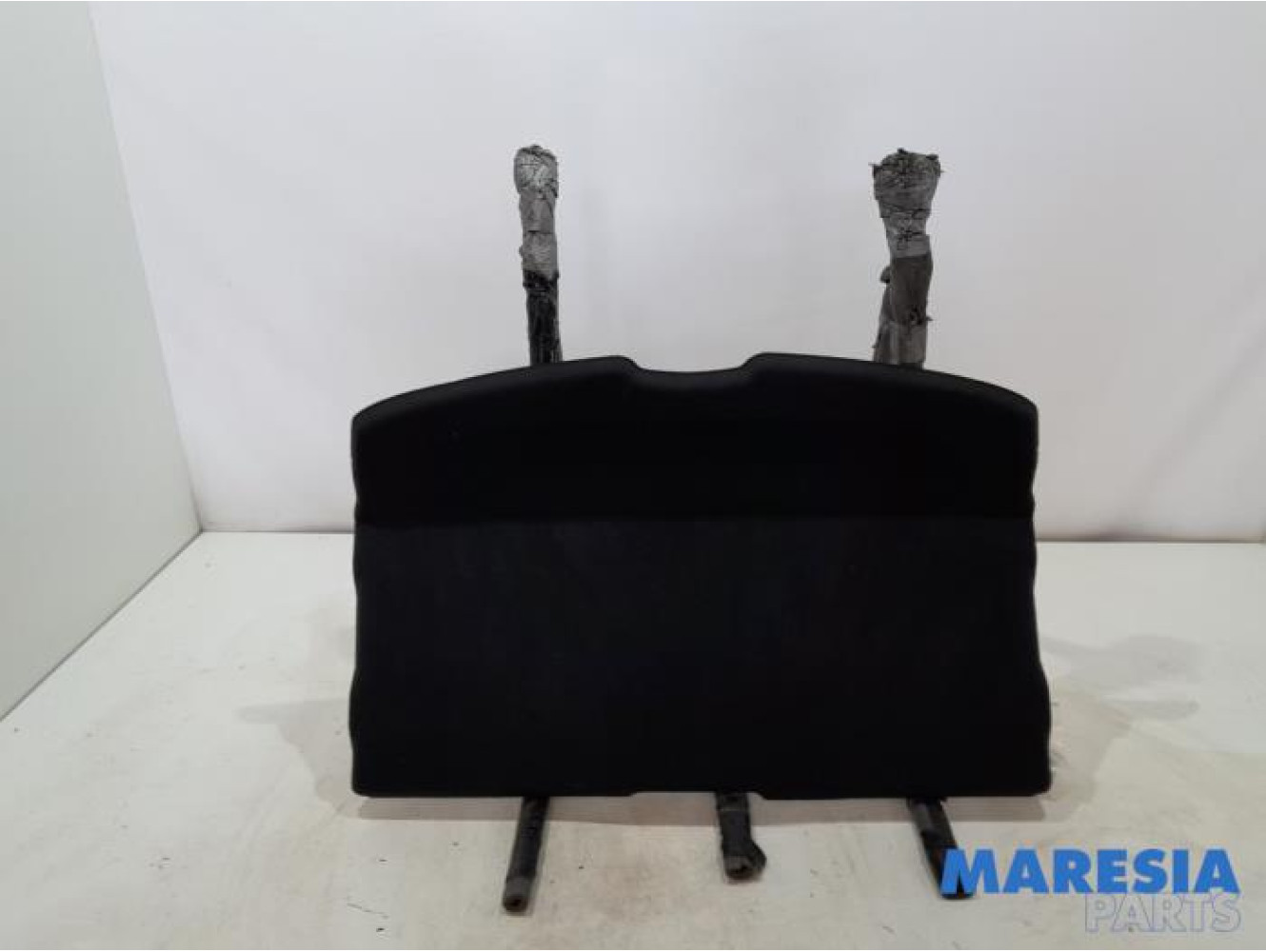 Peugeot - 2008 - Parcel shelf