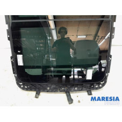 Peugeot - 5008 - Sliding roof