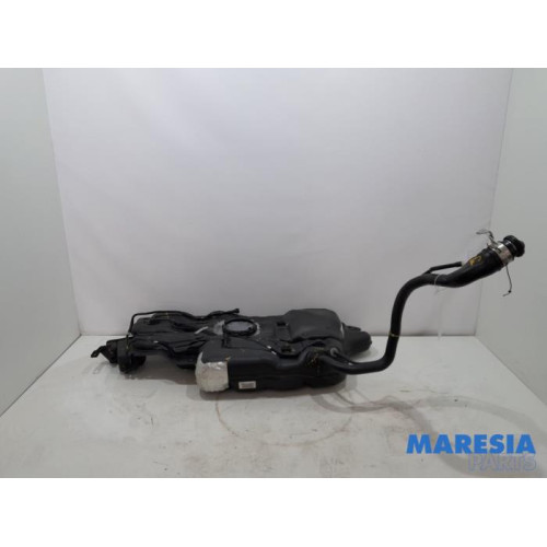 Peugeot - 5008 - Tank
