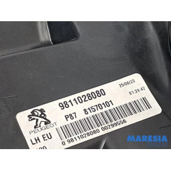 Peugeot - 5008 - Achterlicht links