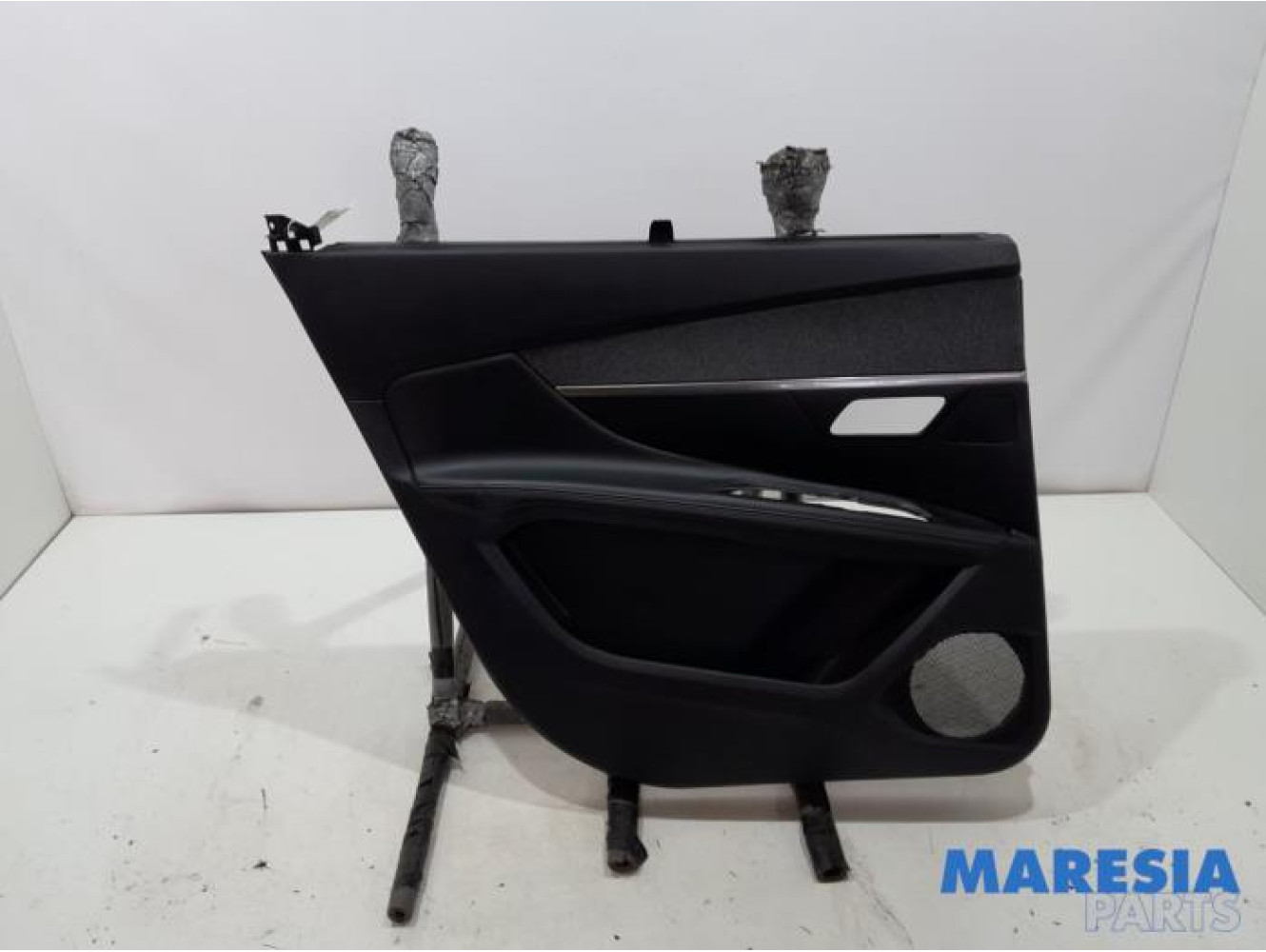 Peugeot - 5008 - Revêtement portière 4portes arrière gauche