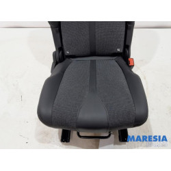 Peugeot - 5008 - Rear seat