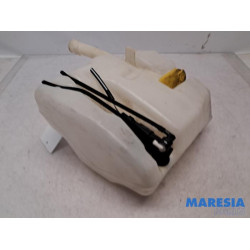 Renault - Espace - Front windscreen washer reservoir