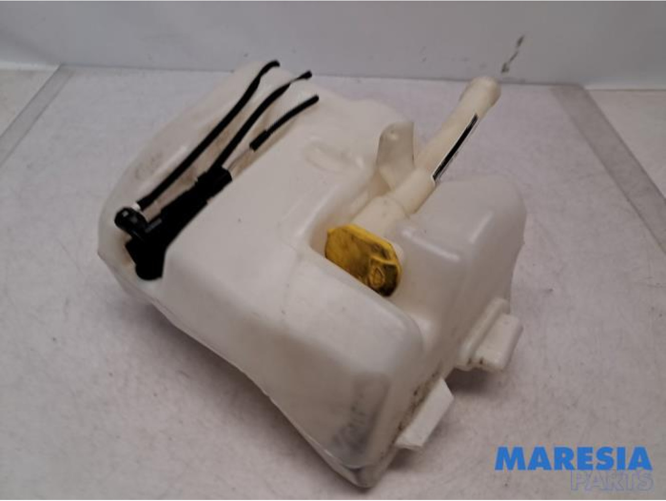 Renault - Espace - Front windscreen washer reservoir