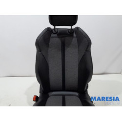 Peugeot - 5008 - Sitz links