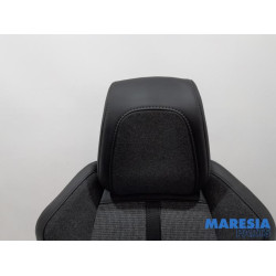 Peugeot - 5008 - Seat, right