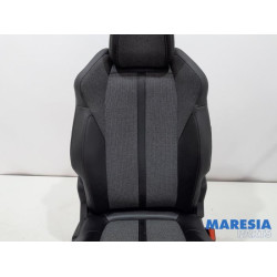 Peugeot - 5008 - Seat, right