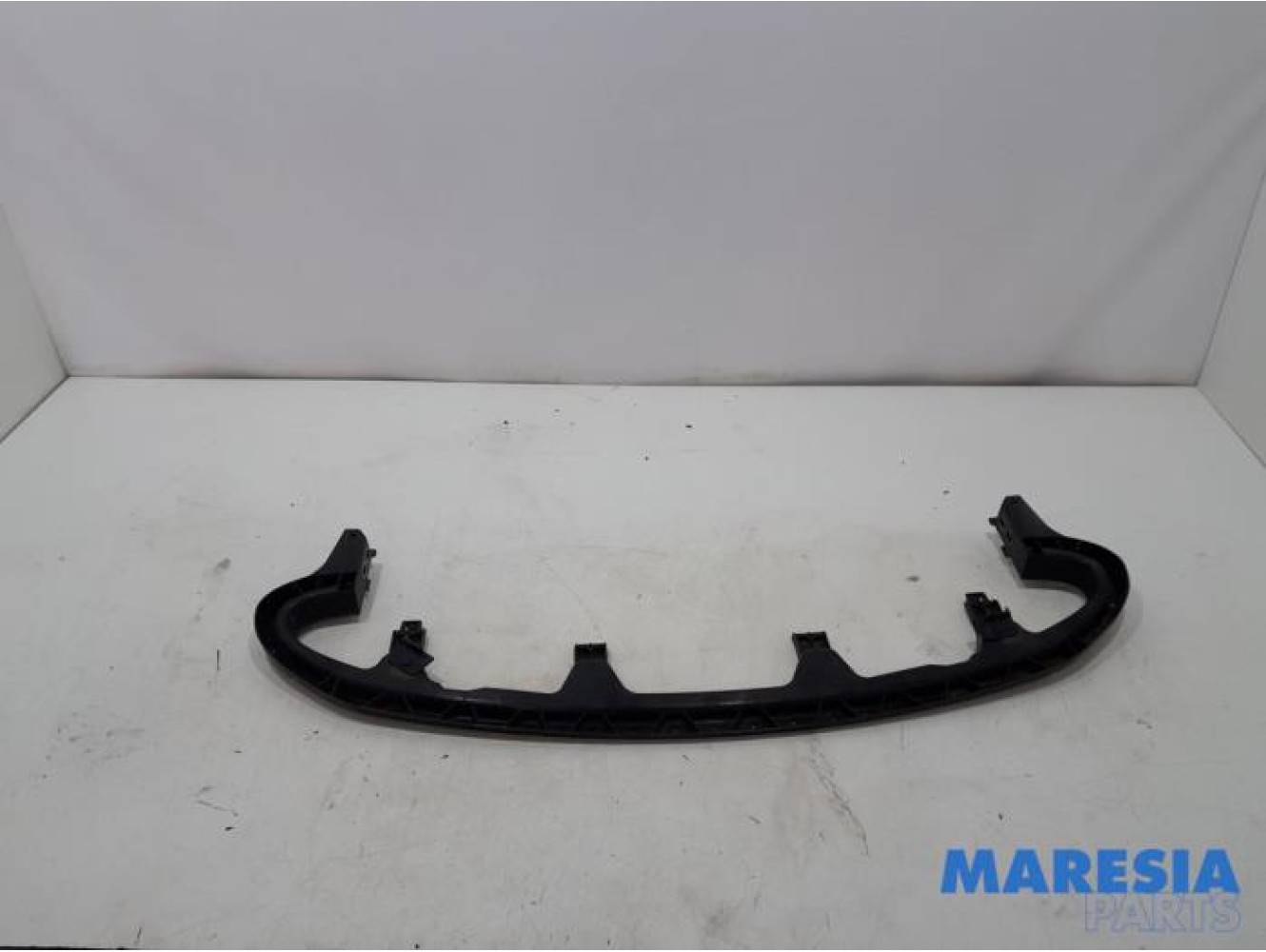 Opel - Astra - Front bumper frame