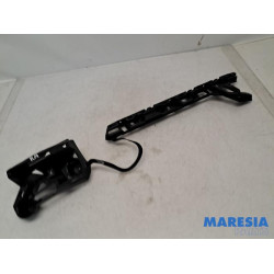 Opel - Astra - Rear bumper bracket central