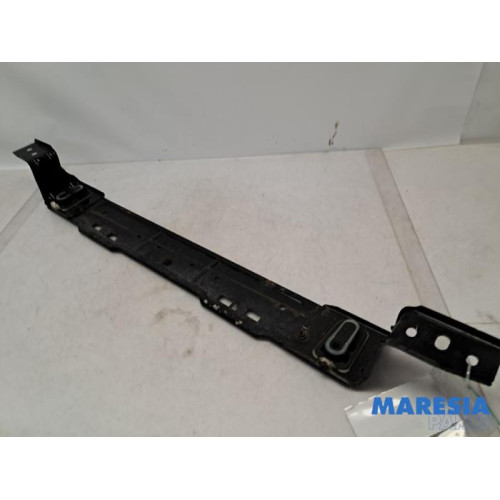 Peugeot - 308 - Radiator bar